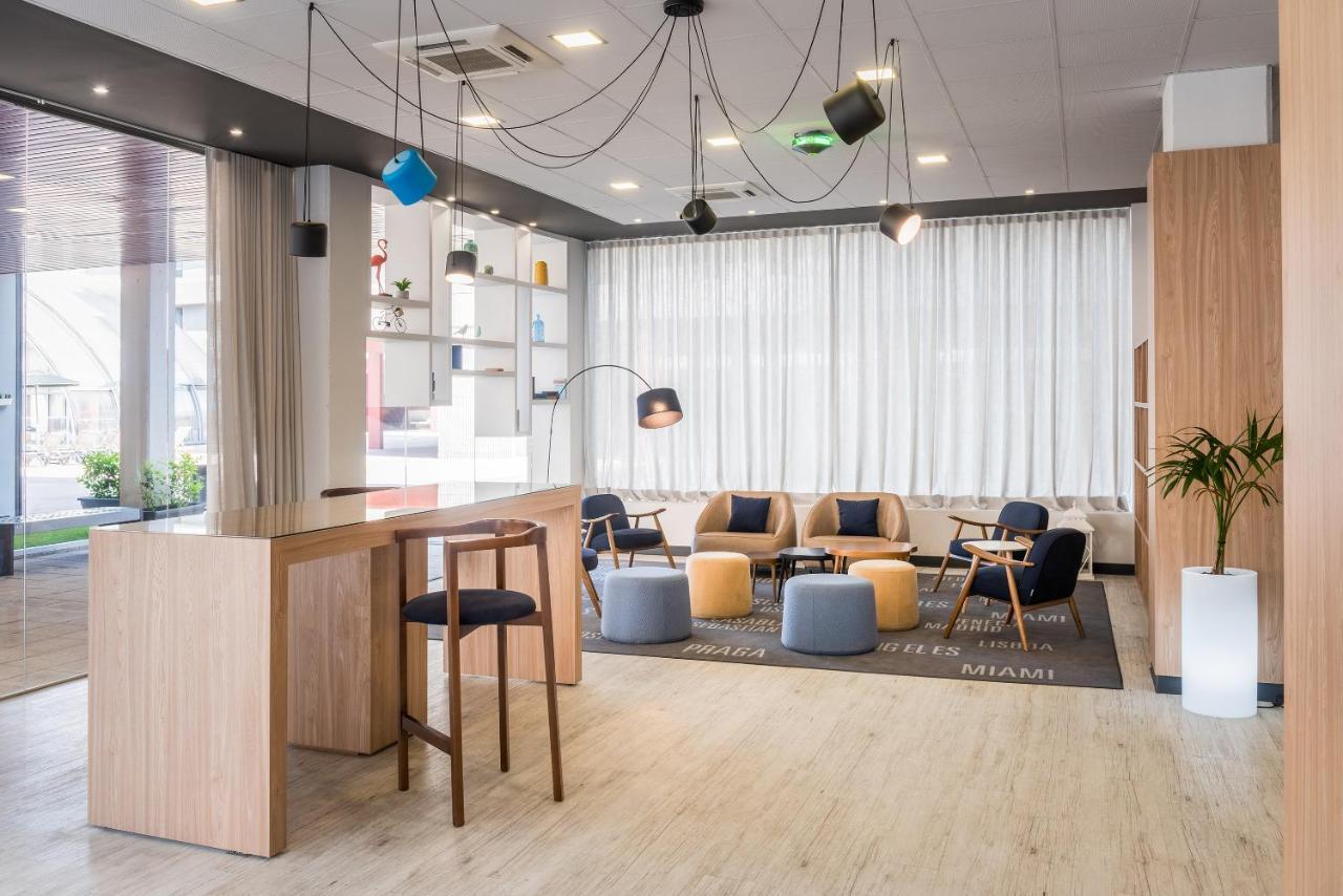 Madrid Airport Suites, Affiliated By Melia Exteriör bild